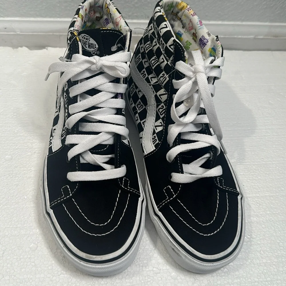 Van skateboard high top sneakers size 6.5 men 8 women black white old sckol